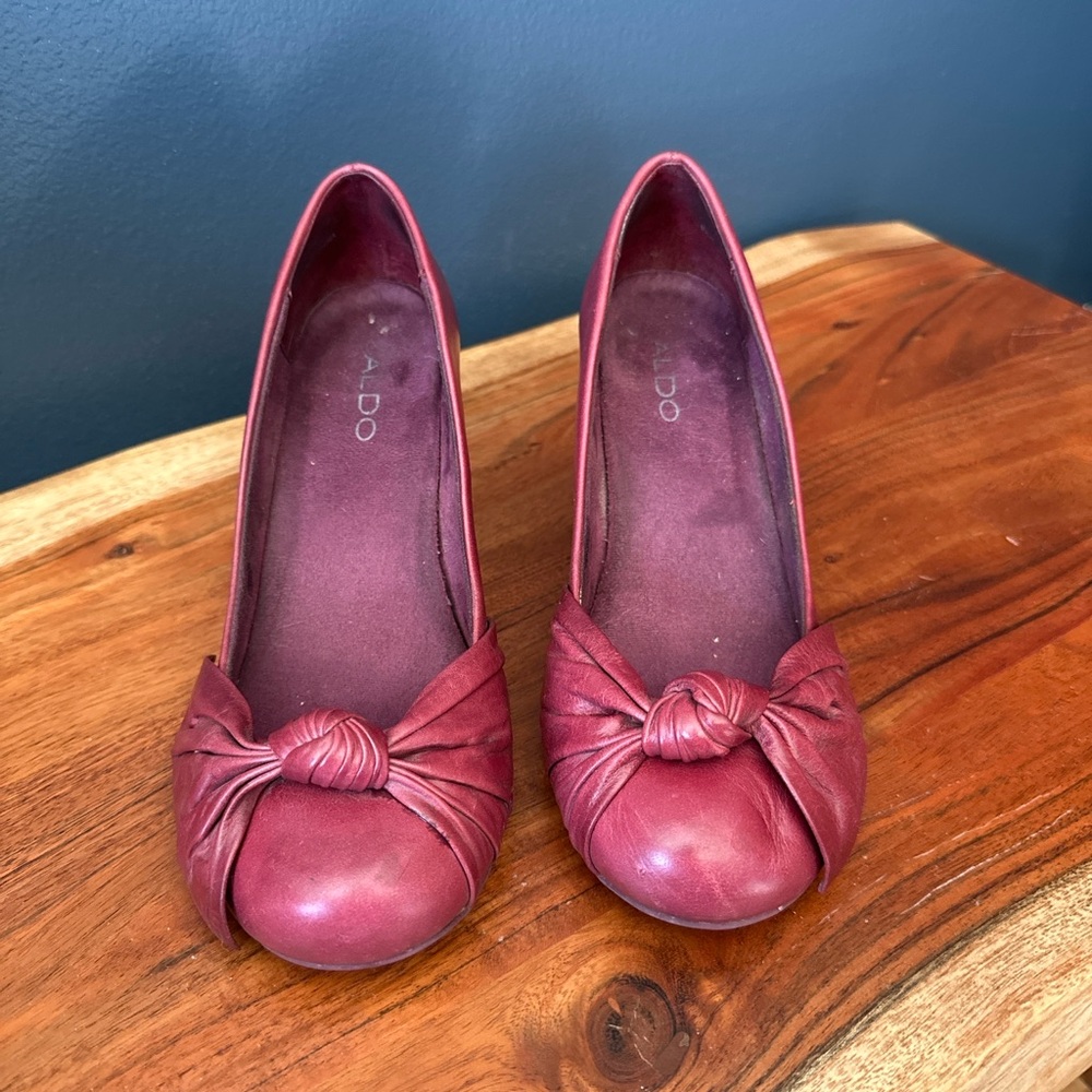 Y2K ALDO Knotted Leather Heels • Merlot Red • Retro Cone Heel Pumps